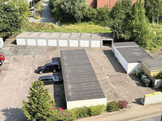 Parkpläze und Garagen
