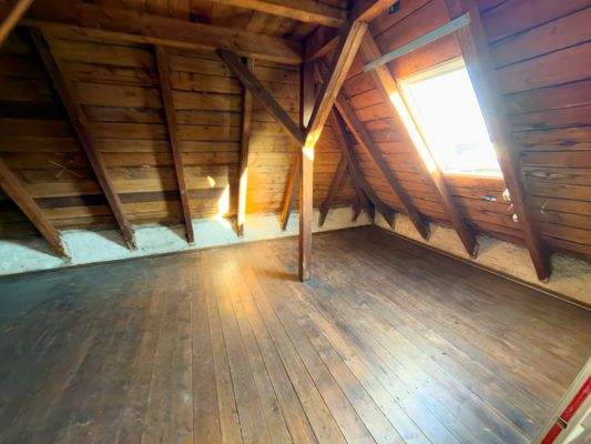 ausbaufähiges Dachgeschoss