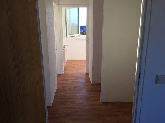 Flur mit Blick zur Küche