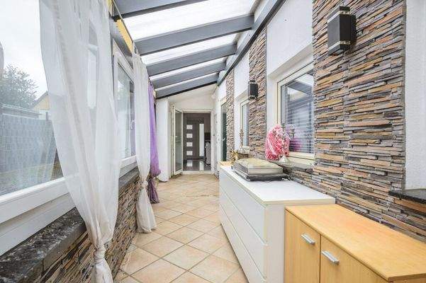 Seitlicher Durchgang