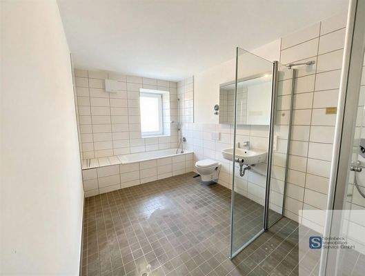 Badezimmer - (KI bearbeitet)