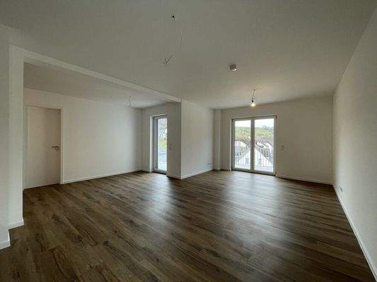 offener Wohn-, Ess- und Kochbereich