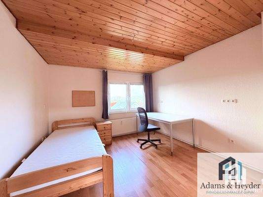 Schlafzimmer 3, 1.OG