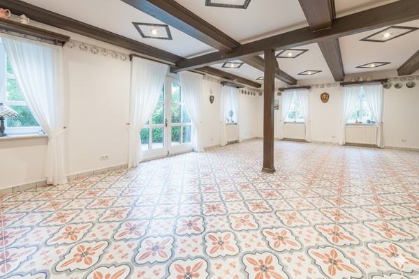 Frühstücksraum (Staging ohne Möbel)