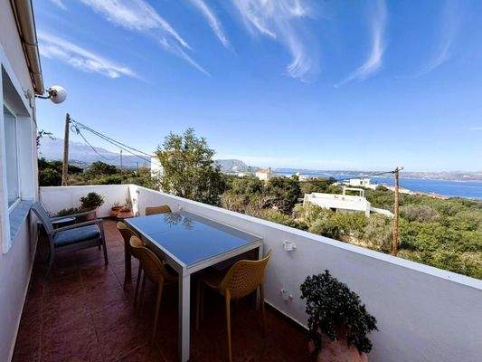 Kreta, Plaka bei Chania – Geräumige Villa mit Pool, Studio und Panoramablick aufs Meer