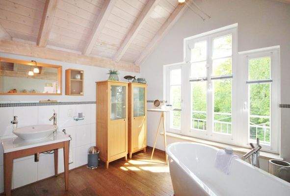 Badezimmer DG (6).JPG