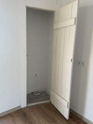 Küche mit Speisekammer