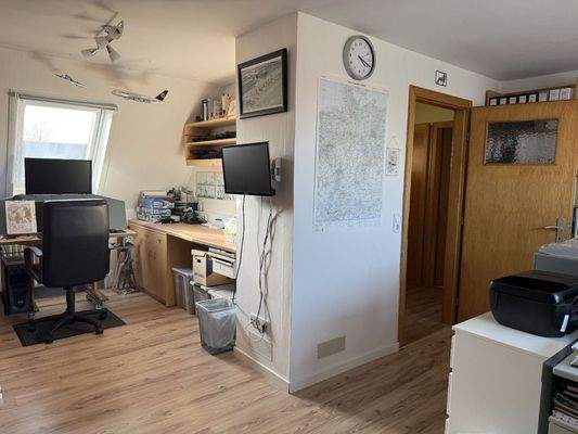 Arbeitszimmer im Dachgeschoss Ansicht 1