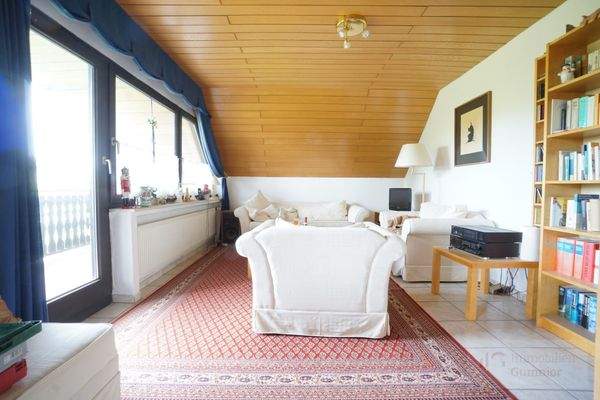 Wohn-und Esszimmer DG