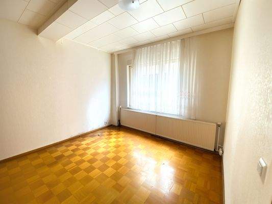 Parkett in der Erdgeschoss-Wohnung