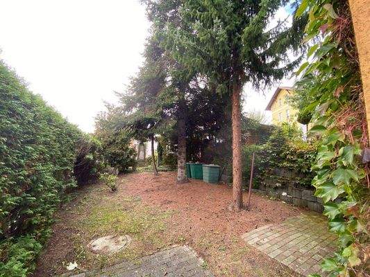 Gartenfläche westlich des Hauses.jpg