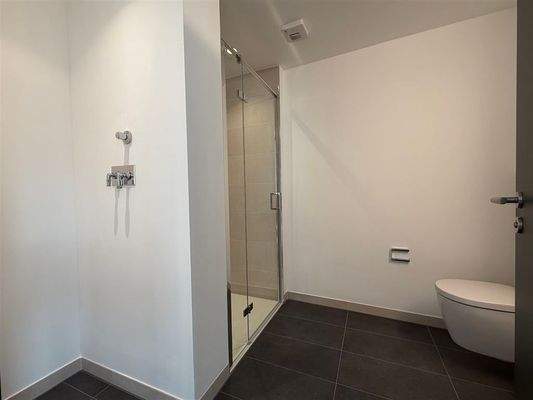 Bad mit Dusche