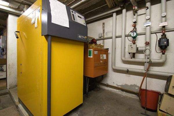 Heizungsanlage für Holz und Ölbrenner