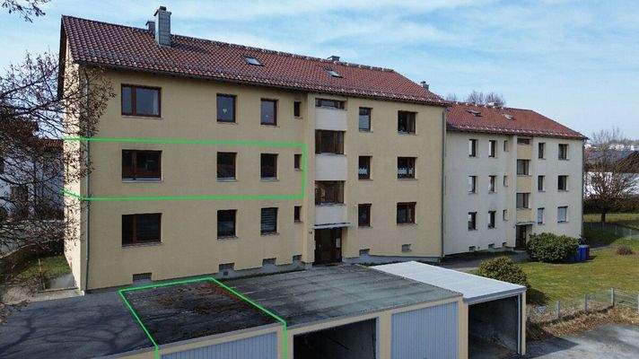 Ansicht Ostseite Hauseingang mit Garage