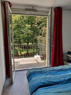 Schlafzimmer, Blick zum Park