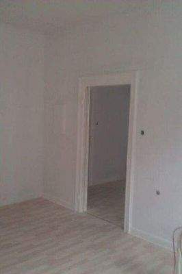 Wohnzimmer Blick zum Flur