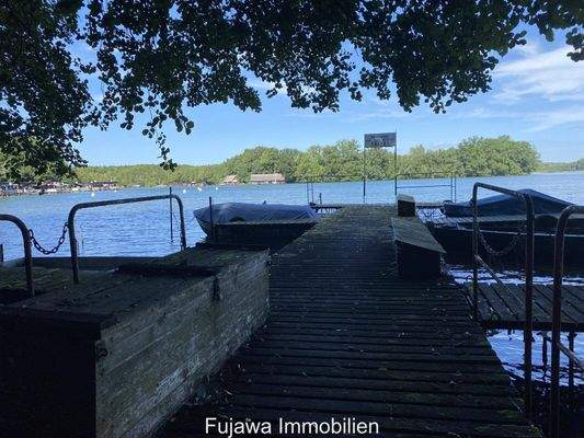 Bootssteg (optional Liegeplatz zur Pacht)