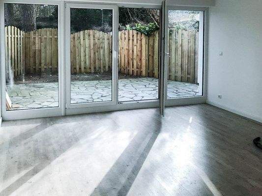 und einen großzügigen Wohnbereich