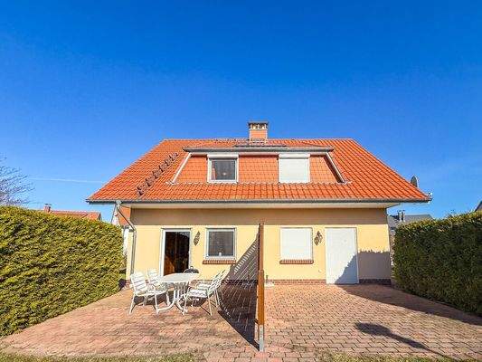 Rückansicht mit klarer Aufteilung