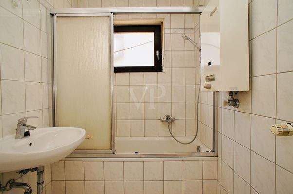 Badezimmer in der Einliegerwohnung