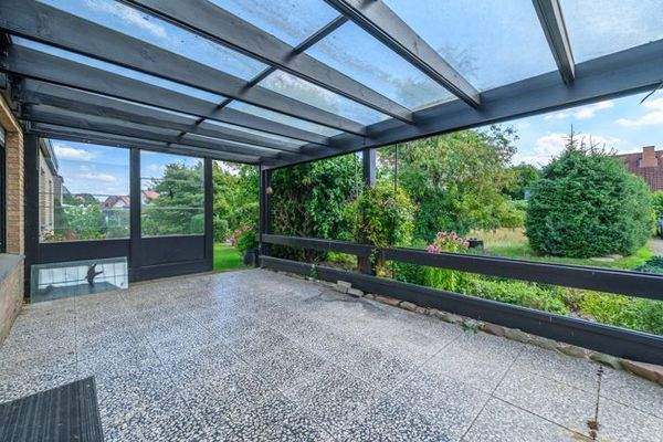 überdachte Terrasse