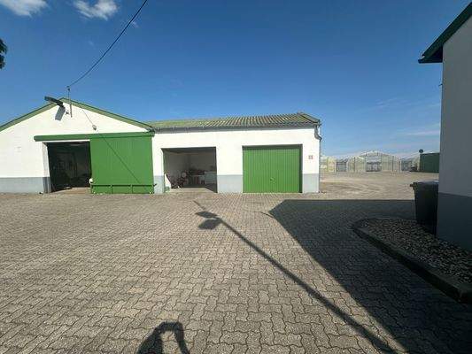 Garagen und Topfhalle