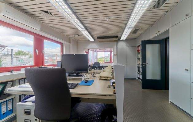 025_Verwaltung Büro 1 Total.jpg