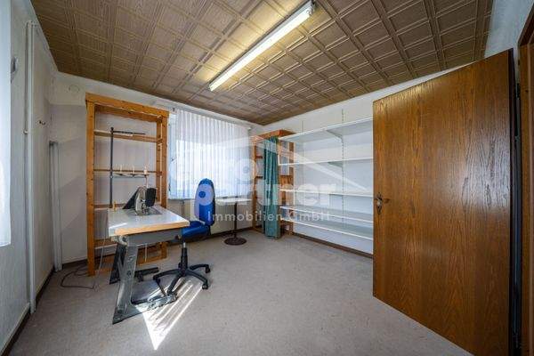 Arbeitszimmer (Wohnung OG)