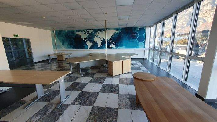 Büro 1 OG 1, Büroflächen in sehr günstiger Lage zu mieten