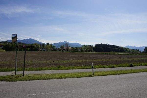 Unser Grundstück mit Bergblick