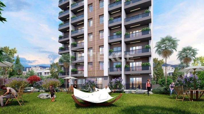 Spacious Apartments in a Secure Complex in Antalya Altintas