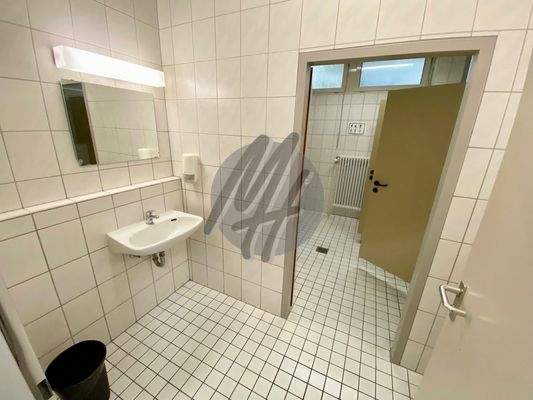 INFOS UNTER: 06171-586000