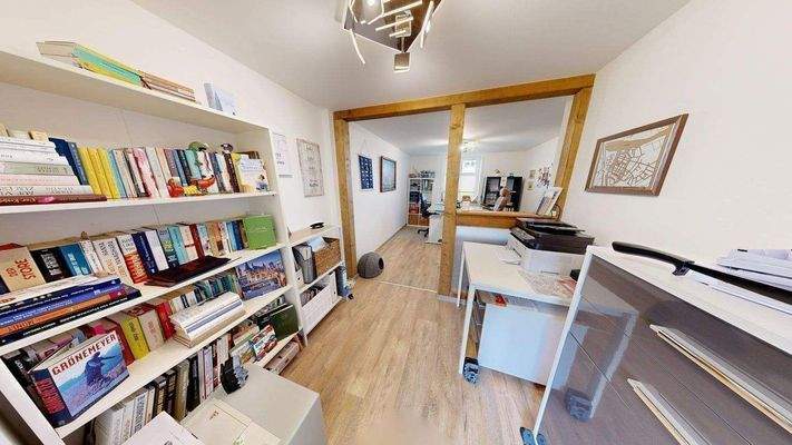 Aktenzimmer und Büro.jpg