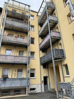 Balkone mit Eingangstür