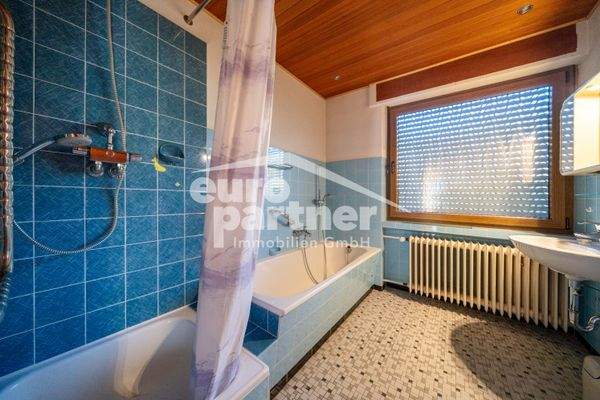 Badezimmer (OG)