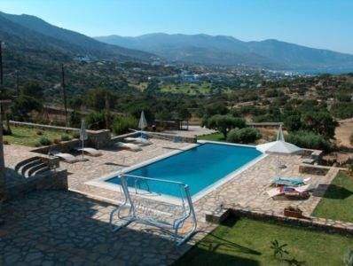 Kreta, Elounda: Luxusvilla in einer Elite-Wohngegend zu verkaufen