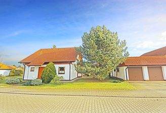 Hausansicht / Straßenseite