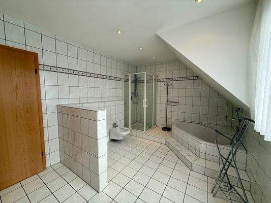 Elternbadezimmer - DG