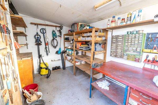 Nebengebäude - Werkstatt 