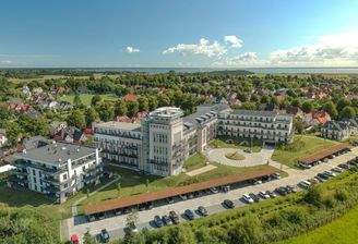 Apartmentanlage-Zwei-Wasser-Alte-Seefahrtschule