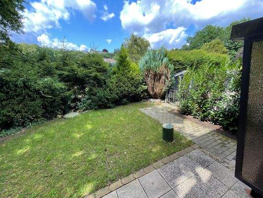 Gartengrundstück vor dem Haus