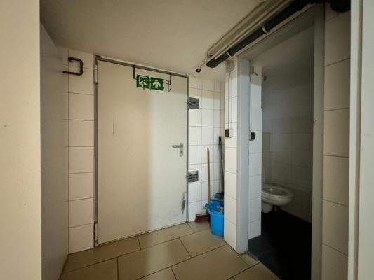 Sanitär / Notausgang