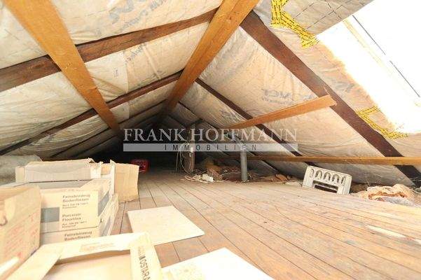 V9290P Nr. 9 - Dachboden