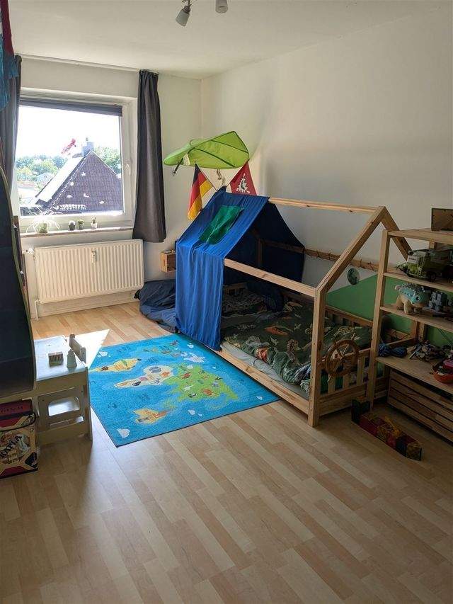 Helle 3-Zimmer-Whg. mit Stellplatz in Kiel-Hassee // Gärtnerstraße, Kiel - Photo 2