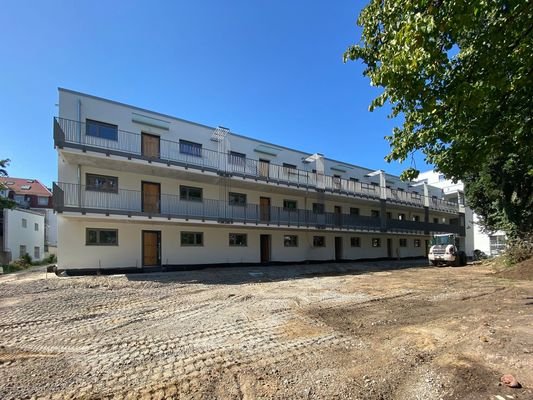 Haus 2_Wohnungseingaenge.jpg