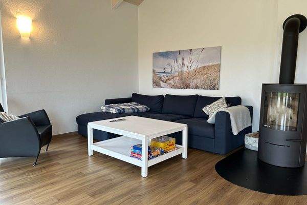 Wohnzimmer mit Kamin