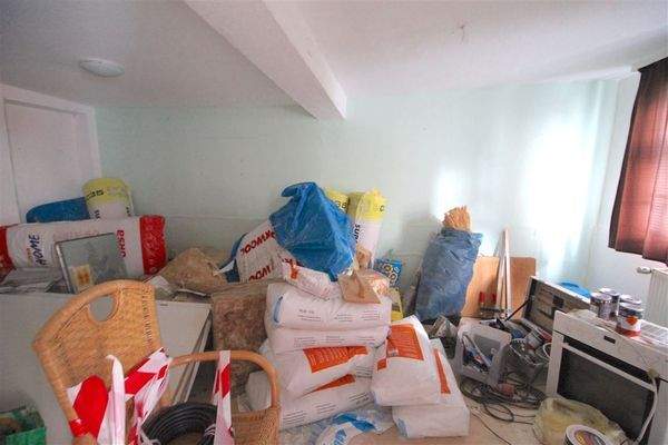 Zimmer EG, mit Baumaterial