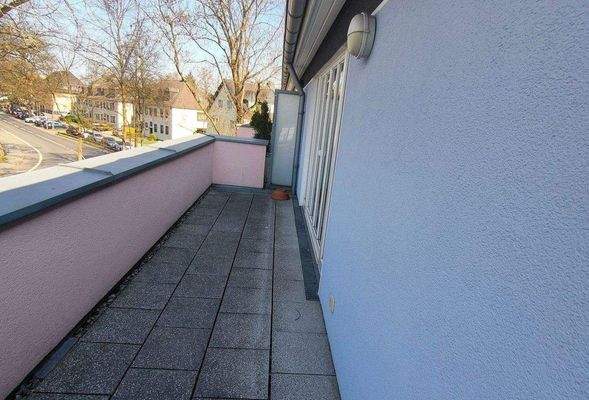 Terrasse - Straßenseite .jpg