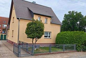 Straßenansicht.jpg