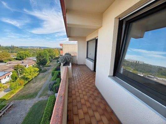 Balkon mit Blick über Trier 
